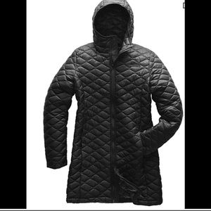 The north face thermoball ll black coat XS